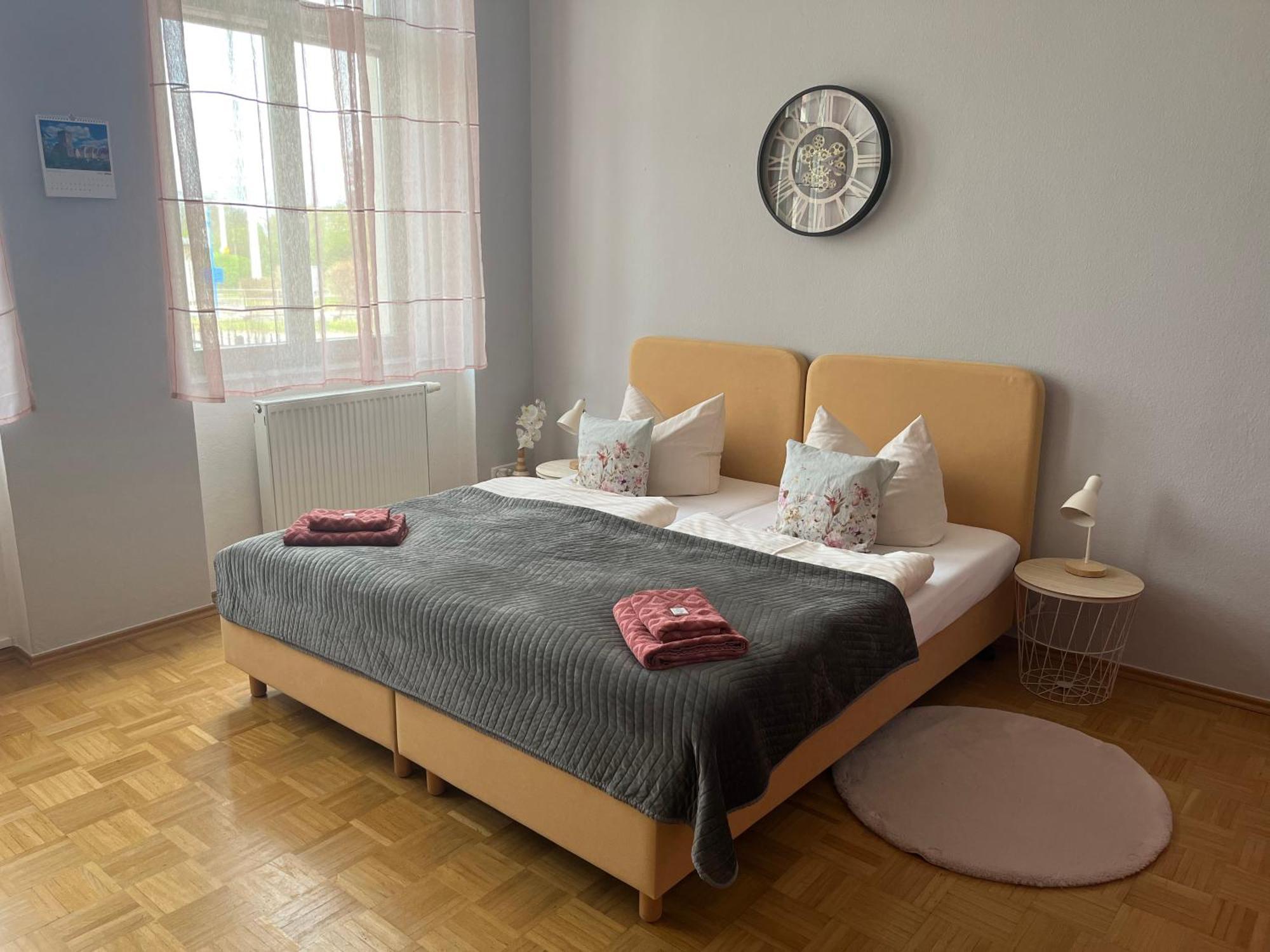 Burghof Ferienwohnungen Goerlitz Luaran gambar